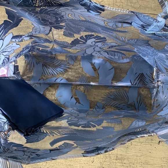 PINK VICTORIAS SECRET Summer Blue Tropical Floral PVC Tote Bag - Picture 6 of 16